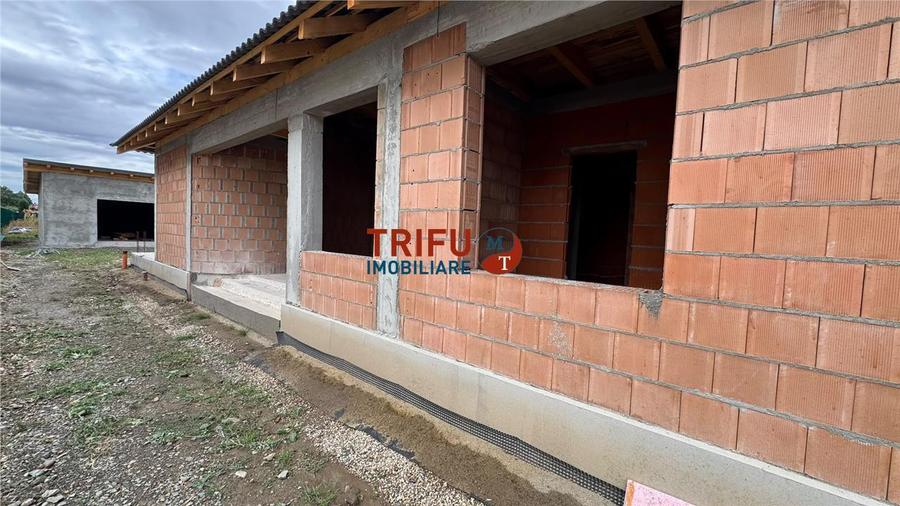 Casă individuală cu 4 camere cu Canalizare în Ampoi 1