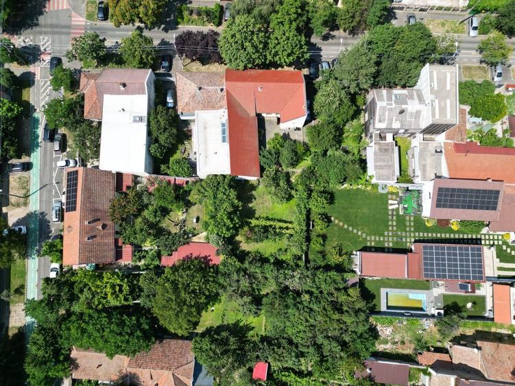 Casă individuală cu 6 camere cu Canalizare în Elisabetin
