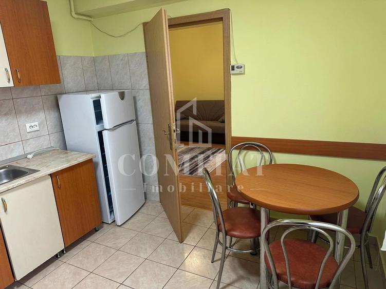Apartament cu 2 camere semidecomandat, mobilat în Andrei Mureșanu
