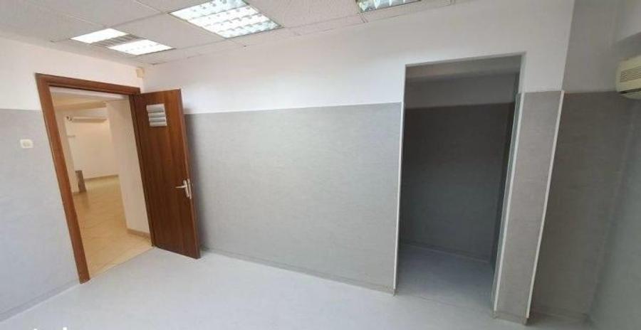 Spațiu comercial, de 525 mp, în P-ța Unirii