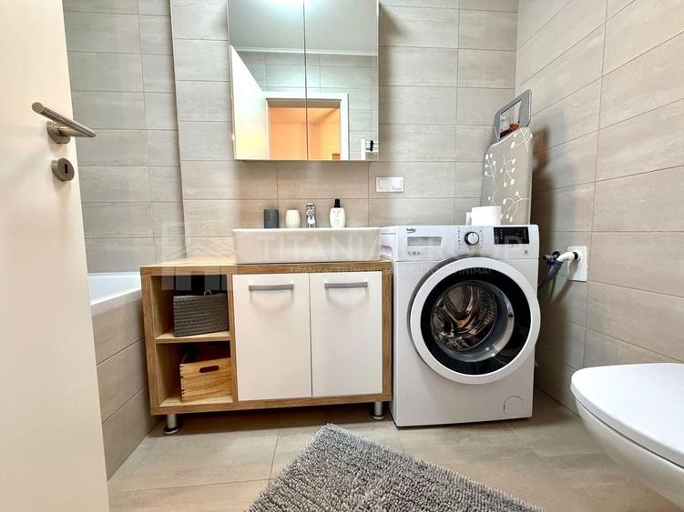 Apartament cu 2 camere semidecomandat, mobilat în Tractorul