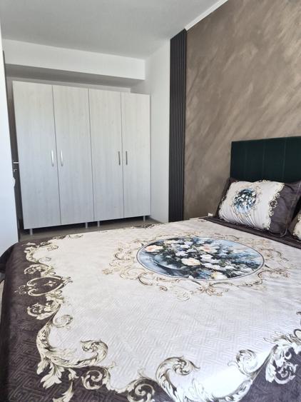 Apartament cu 2 camere decomandat în Florești