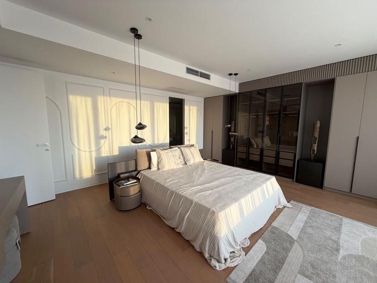 Apartament cu 4 camere în Floreasca