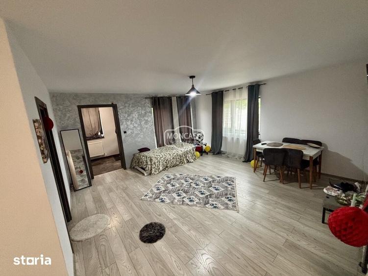 Casă cu 5 camere cu Teren 960 Mp în Central