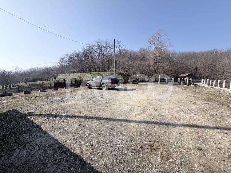 Casă individuală cu 8 camere cu Teren 2147 Mp în Călimănești
