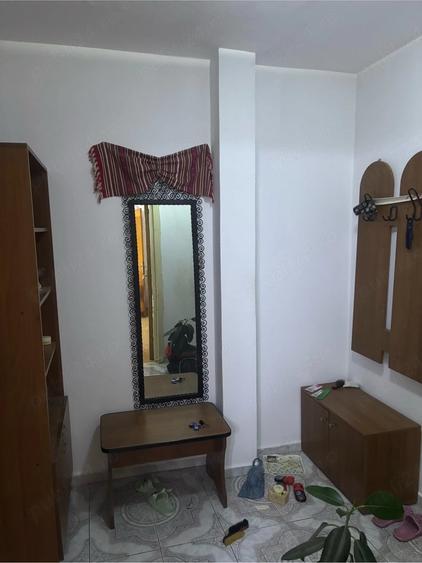 Apartament cu 2 camere semidecomandat în Militari