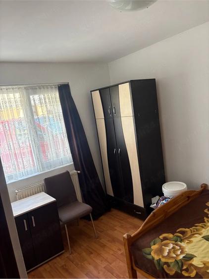Apartament cu 2 camere nedecomandat în 9 Mai