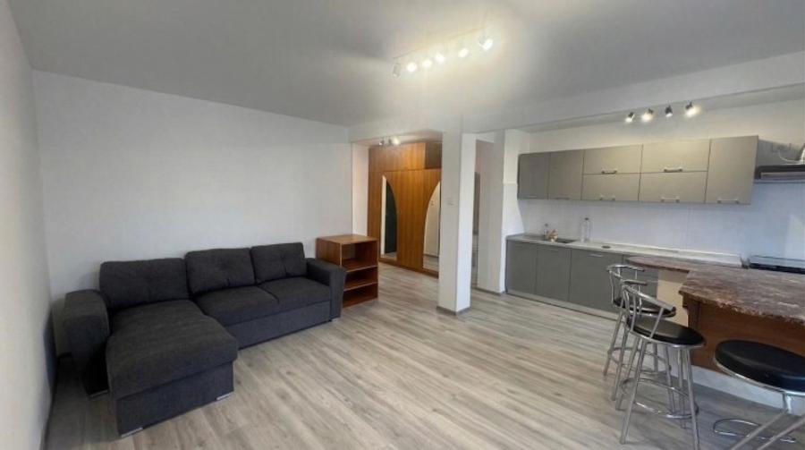 Grasoniera aerisita prima chirie 10 min M Timpuri Noi DB1866 - 1