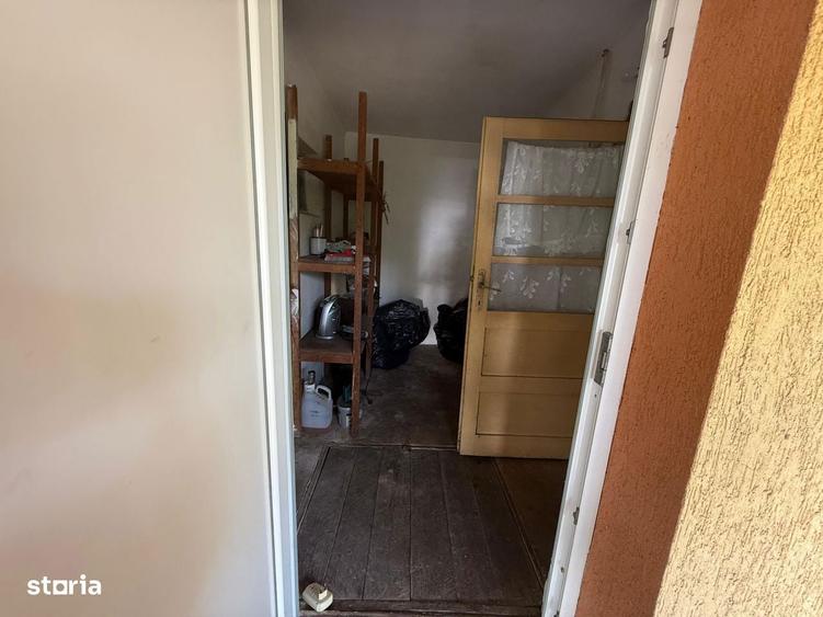 Casa de vanzare cu teren 3750 mp - 9