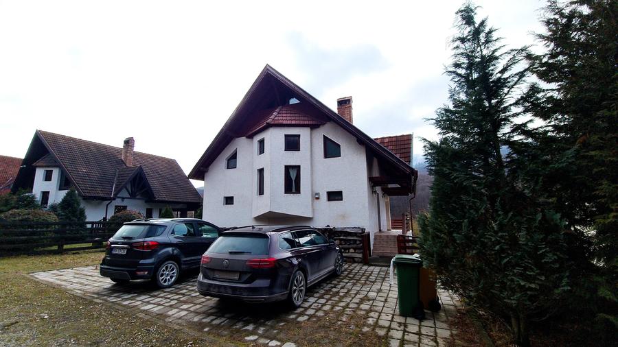 CASA VILA DE VIS PE VALEA DOBARLAULUI - JUD. COVASNA - 3