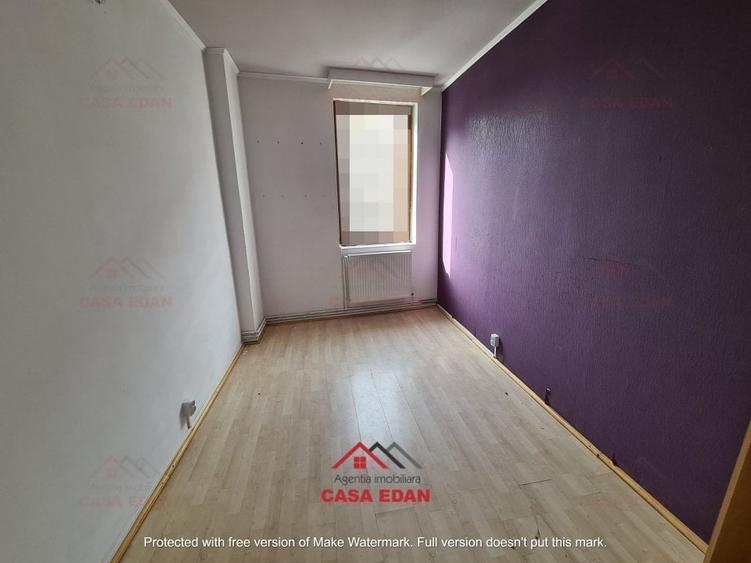 Spatiu comercial in Campina-- 95.000 E - 9