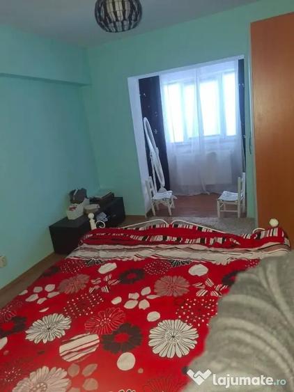 Apartament de vanzare, 3 camere(70 m2), etajul 4 din 4, decomandat, in Olteni?a, - 6