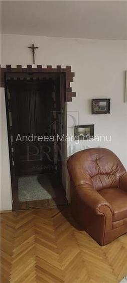 DAMBOVITA - 2 Camere - Etaj intermediar - Centrala proprie