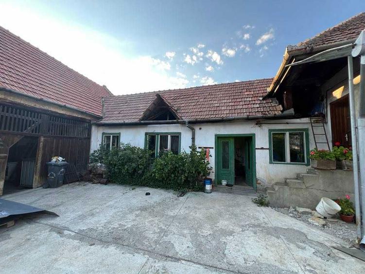 Casa de vanzare Sebesel, jud. Alba 8 km de Sebes, traseu Transalpina - 4