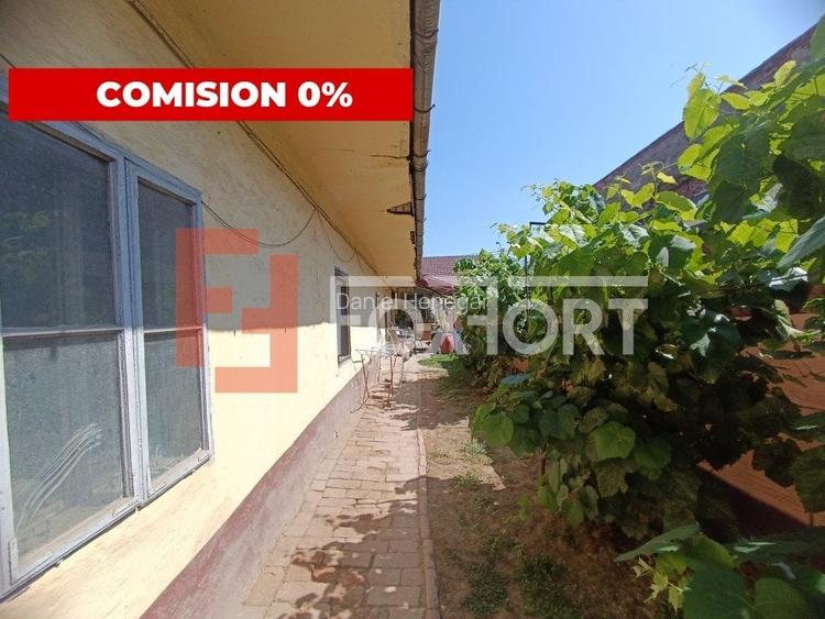 COMISION 0% Casa cu 4 apartamente la curte comuna cu teren total 748 mp