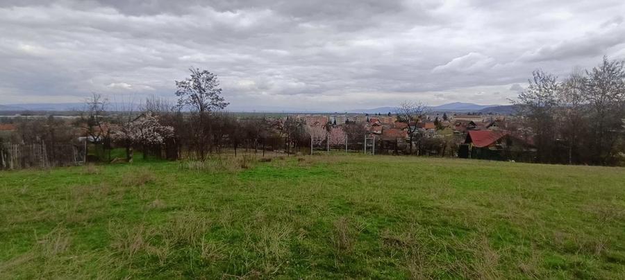 Teren in zona pitoreasca , usor accesibila , cu utilitati si panorama deosebita - 4