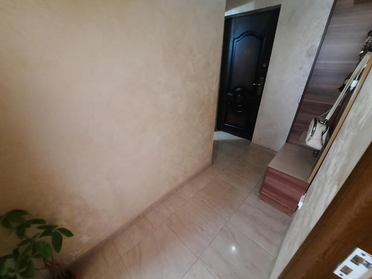 Apartament cu 1 camera decomandat, etaj 4/4, zona Frumoasa - 3