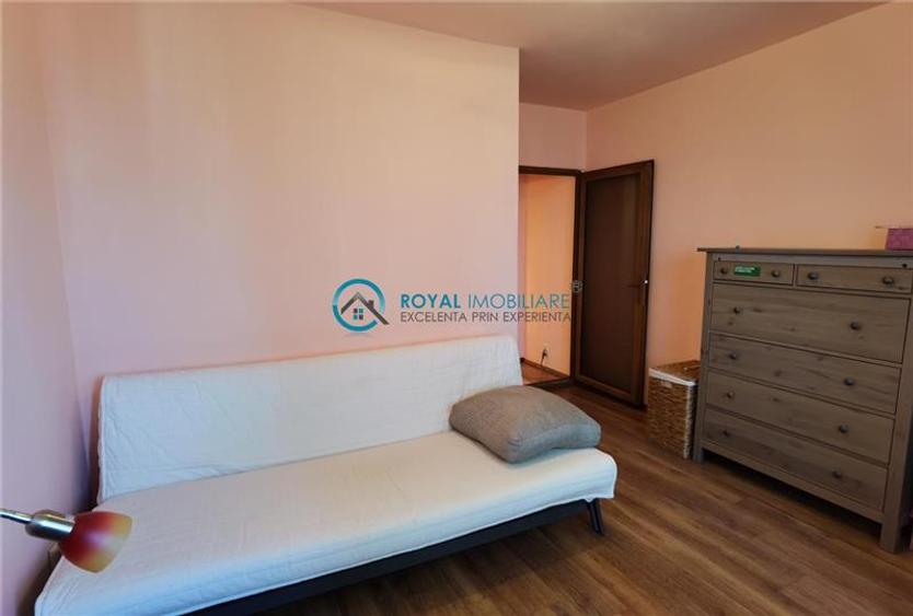 Royal Imobiliare - Vanzari apartamente P-ta Mihai Viteazu - 3