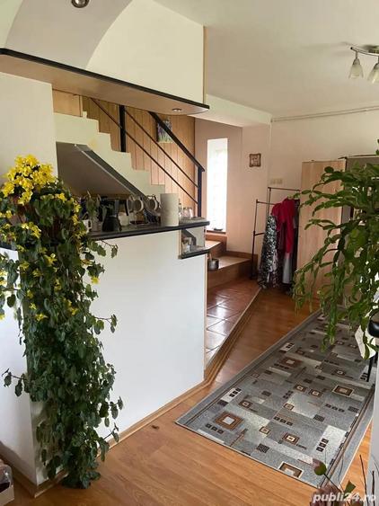 Casa de vanzare la curte cu mult spa?iu verde si zona lini?tita - 4
