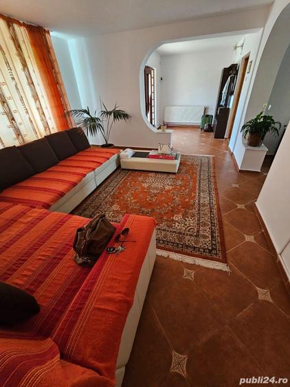 vila cu etaj - 4 camere, 2 bai - 1