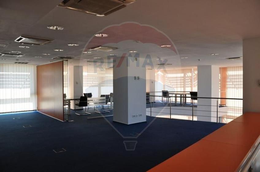 Spatiu de birouri ultracentral - 12