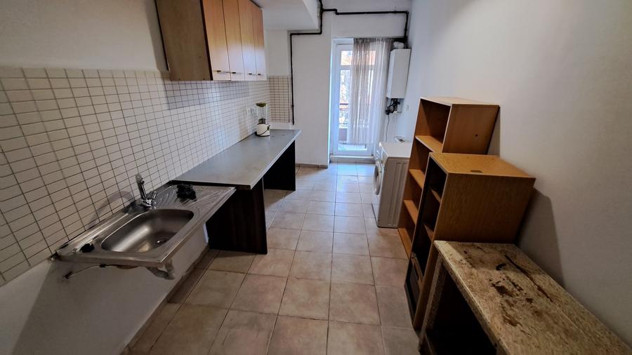 APARTAMENT 3 CAMERE - SUPRAFATA GENEROASA - 18