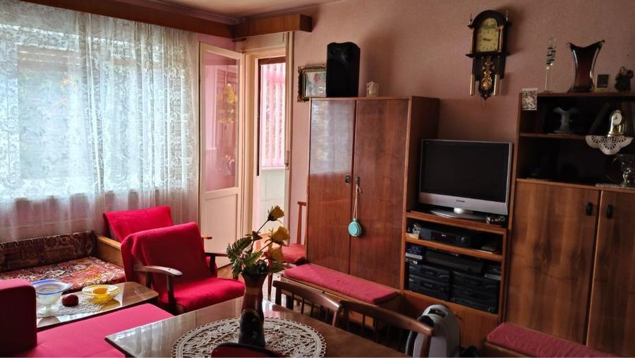 Vand apartament cu 3 camere, 80 mp - 95.000 euro negociabil - 2