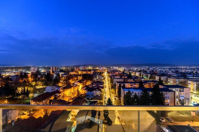Apartament cu 3 camere decomandat, mobilat în Ultracentral