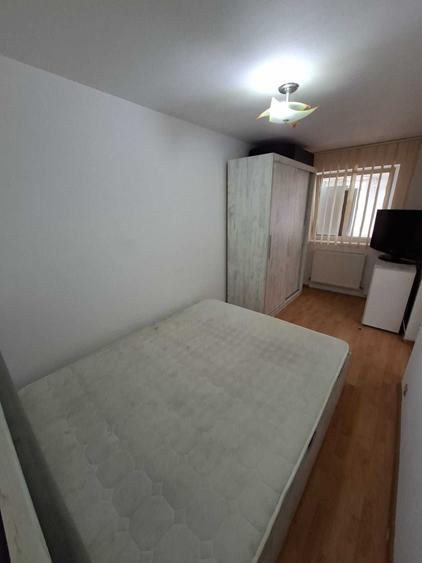 Apartament cu 3 camere nedecomandat în Central