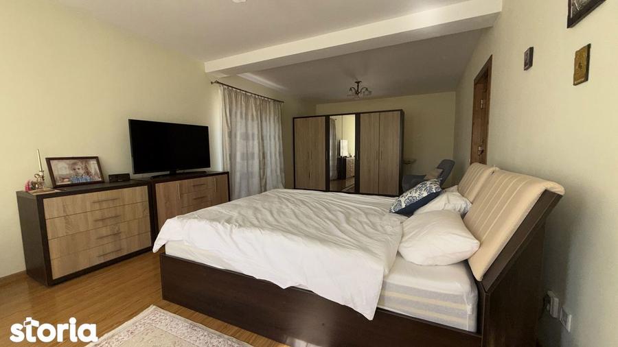 Casa pe Bulevard, vis-a-vis de Trattoria, Ramnicu Valcea - 9