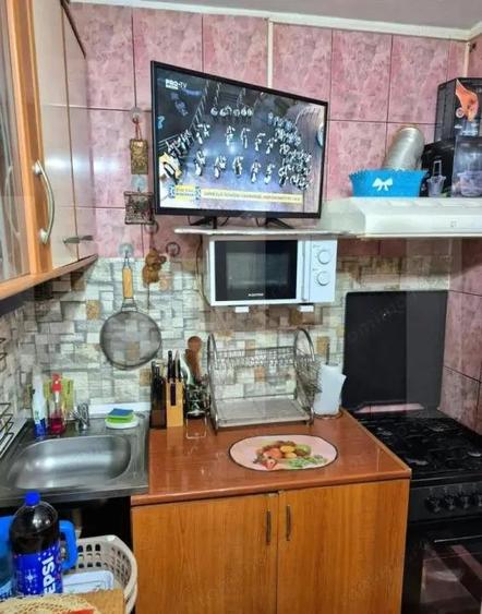 Garsoniera cocheta, mobilata, vedere panoramica, zona lini?tita - 5