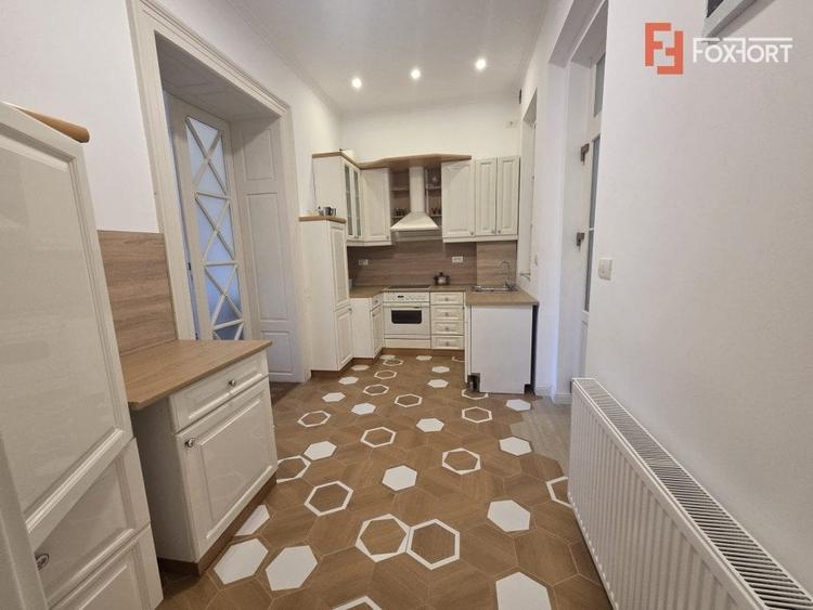 Apartament cu 2 camere, Central in cladire istorica - Arad - 6