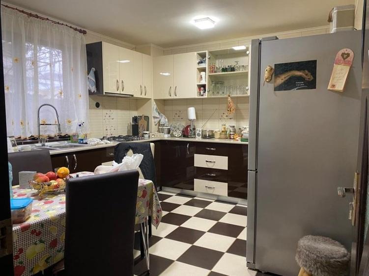 Casa, 3 dormitoare, birou, locuinta sau sediu, strada Cristalului, Bragadiru - 3