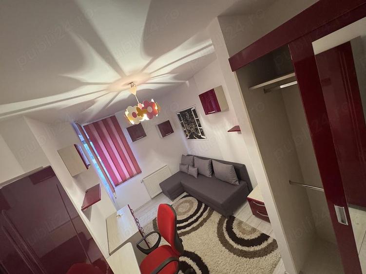 Inchiriez apartament cu 3 camere - 4