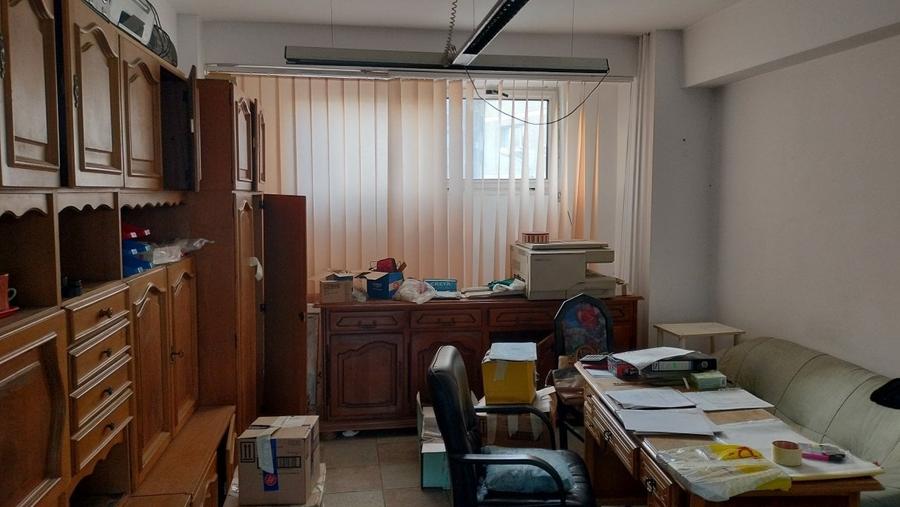 Aradului spatiu 348 mp - 11