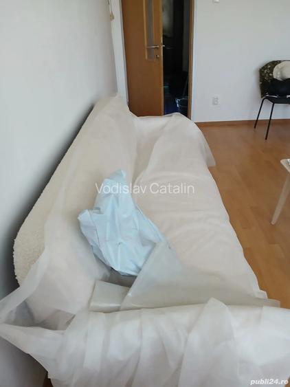 Inchiriez aoartament cu 2 camere ,zona Mall vis-a vis de BCR pret 390 euro Inchiriez aoartament cu 2 camere ,zona Mall vis-a vis de BCR pret 390 euro