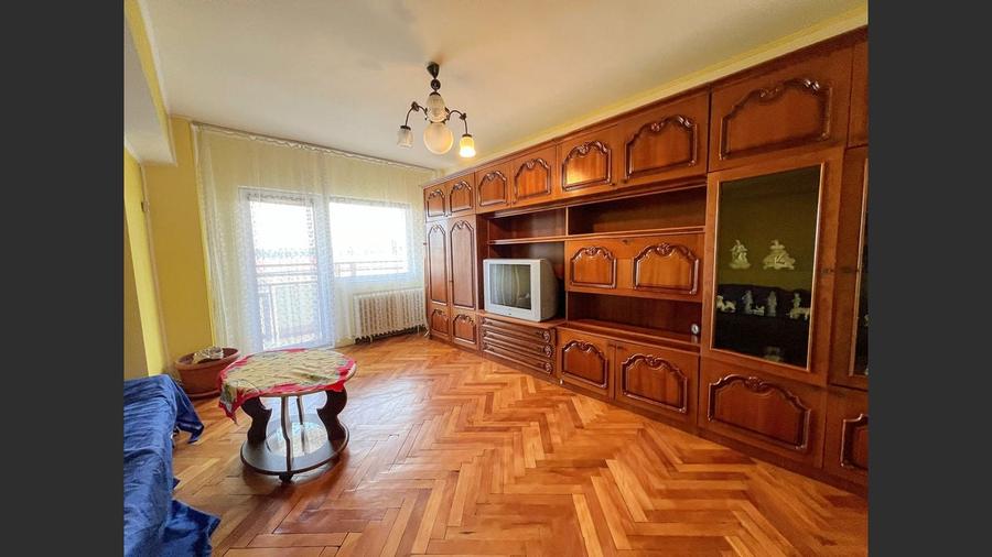 Apartament 3 camere decomandat. - 1