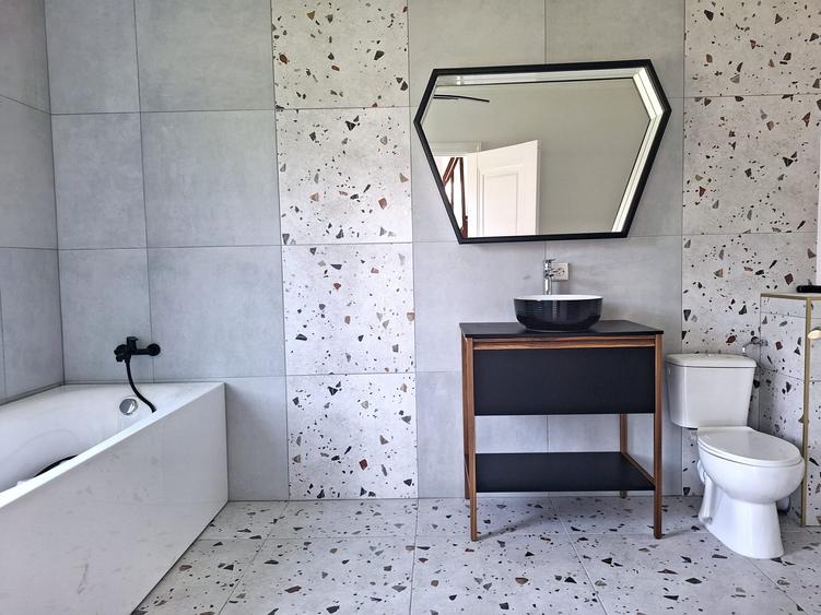 Casa recent renovata in Campenesti - 19