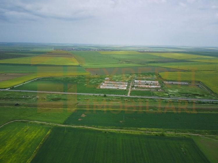 Teren situat in zona Poarta Alba - 1