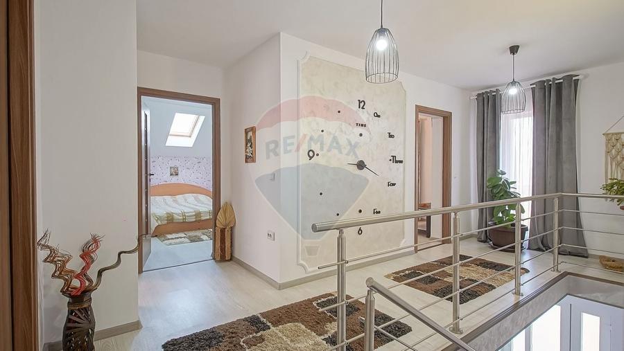 Comision zero, casa individuala + cabana A frame in Bod, la intrare - 22