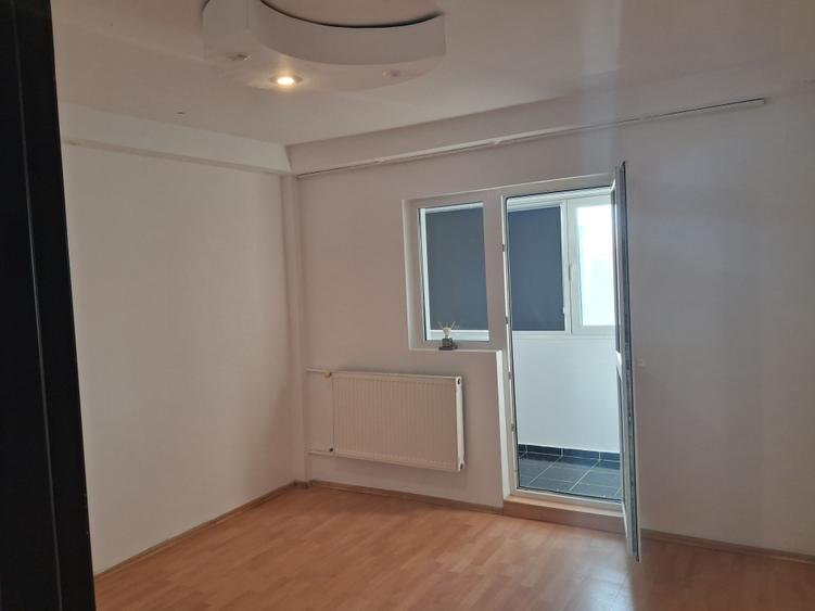 Vanzare Apartament 2 Camere Decomandat Crangasi - 6