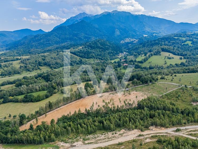 COMISION 0 %!!!!Teren cu priveliste remarcabila asupra orasului Rasnov - 9