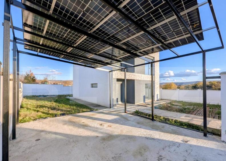 Casa moderna situata intr-o zona linistita, cu acces facil l - 1