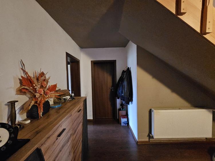 Două case individuale, P+M, construcții 2002/2007, în Giroc, comision 0% - 8