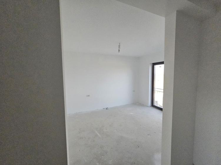 Duplex nou, P+E, 1 apartament la cheie, 1 la gri, Moșnița Veche, comision 0% - 25