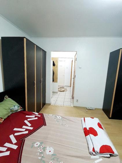 Proprietar . inchiriez garsoniera 34mp. 100 metri metrou . - 4