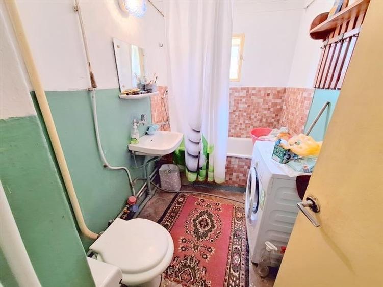 Apartament  2 camere decomandat ,zona Nord - 7