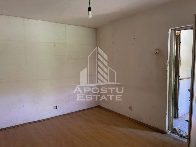 Casa cu etaj Ronat teren 750 mp - 2