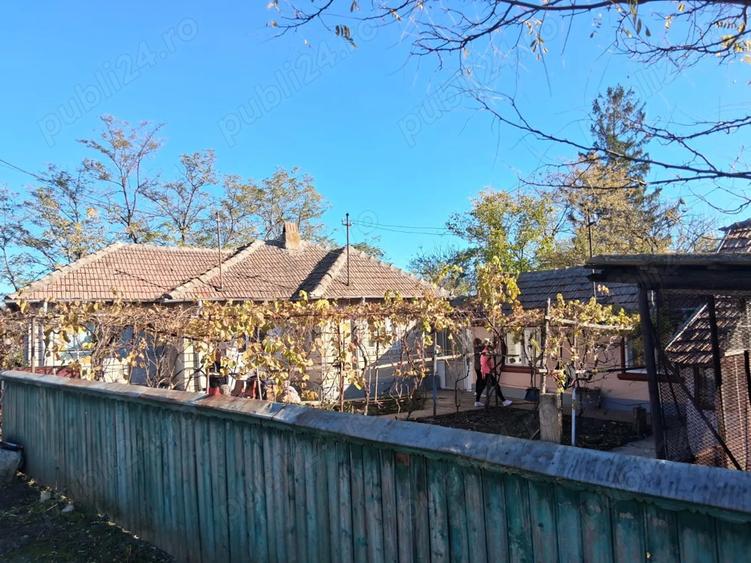 Casa de vanzare Ciorani de Jos - 1