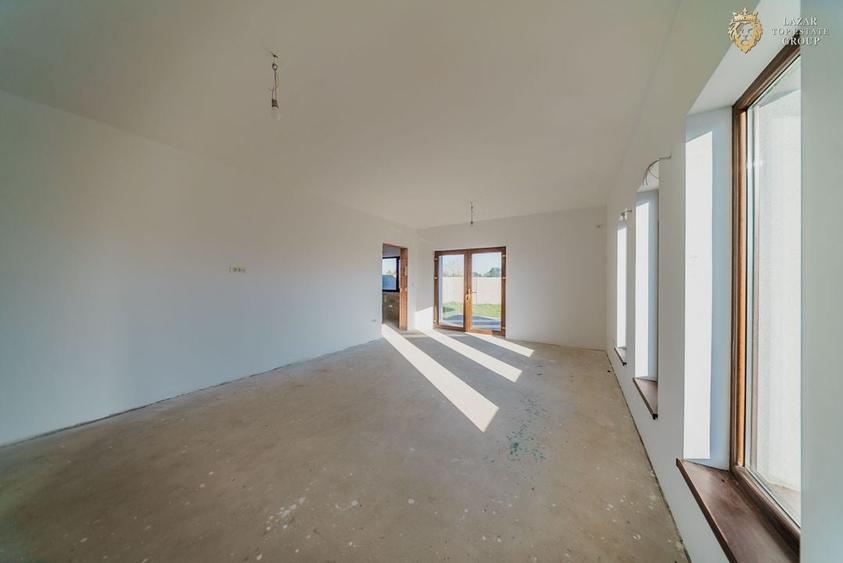 Casa  noua de vanzare 3 camere  in Bujac - 28